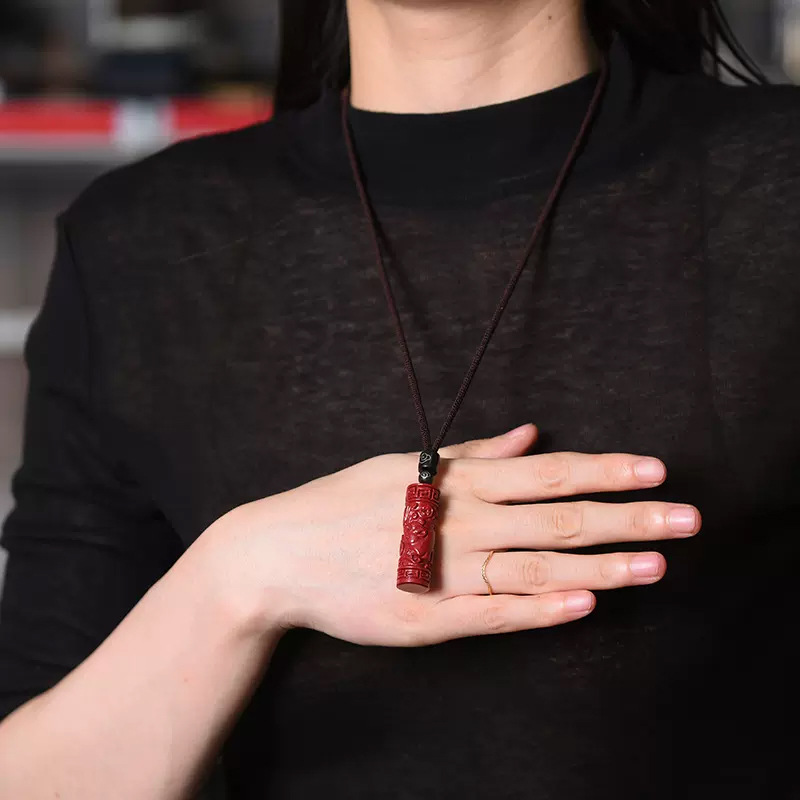 Luxe Rode Cinnaber Chinese Die - Luxury Gifts Jewelry & Watches Namfleg Mostar recensie en prijs