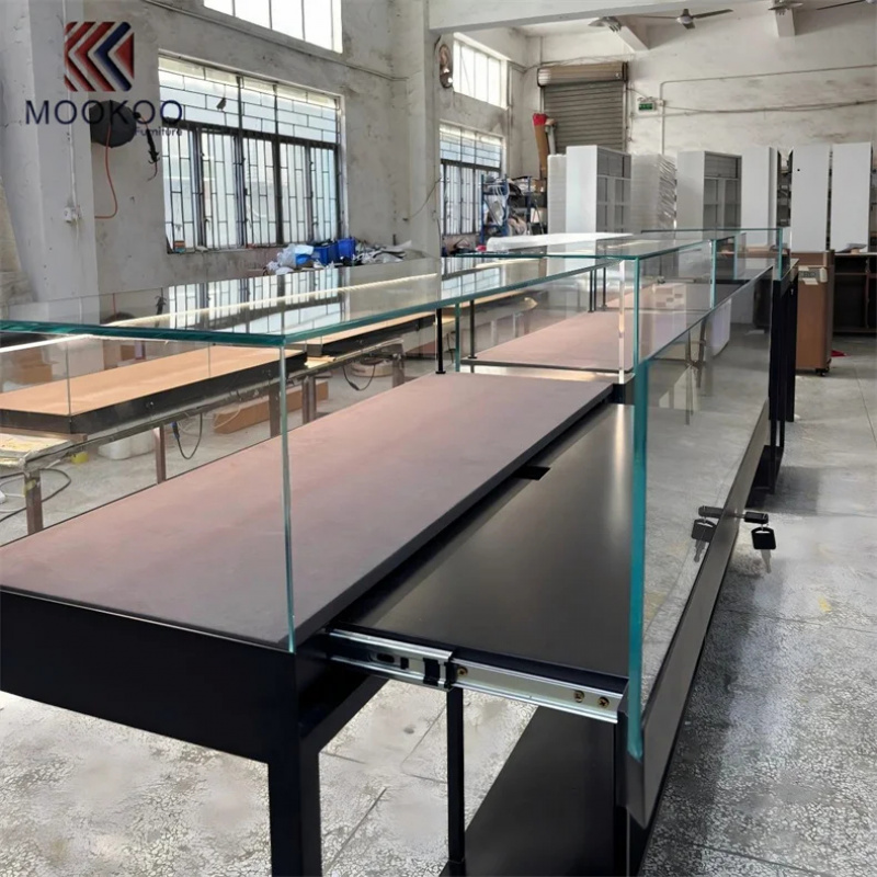 Aanpasbare glazen display met  - Jewelry Stores With Watches recensie en prijs