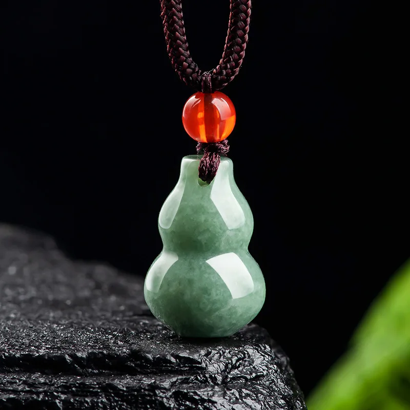 Birmese Jade Kalebas Hanger Gi - Luxury Gifts Jewelry & Watches Namfleg Mostar recensie en prijs