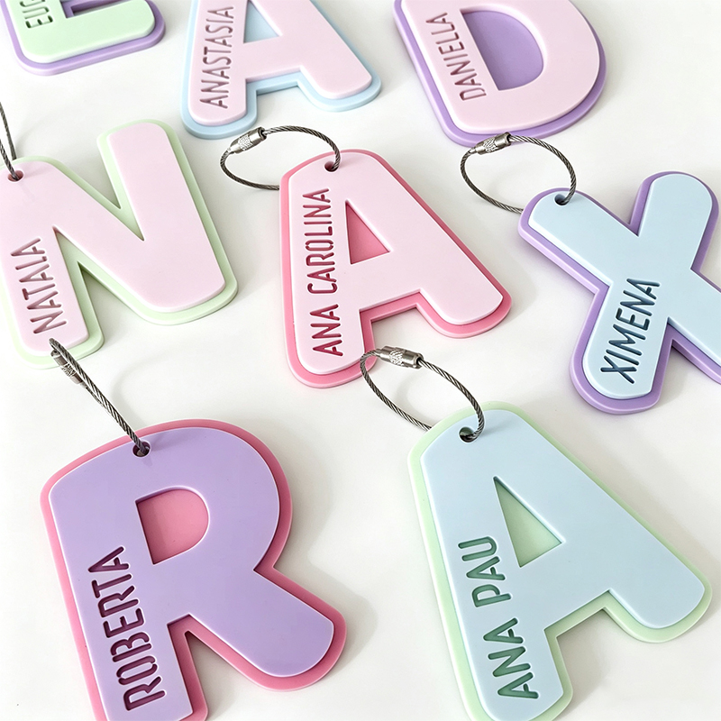 Gepersonaliseerde sleutelhange - Engraved Name Necklace recensie en prijs